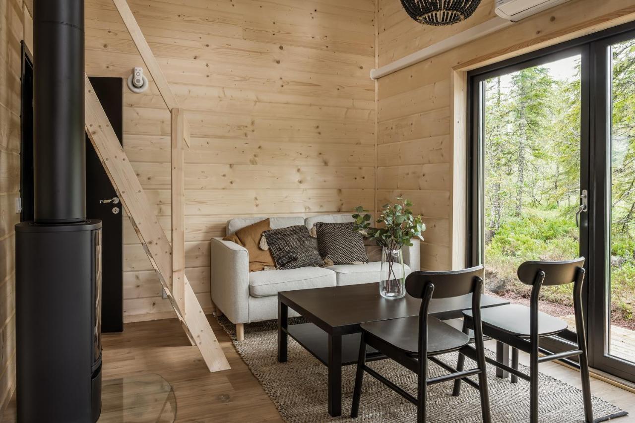Mysig Liten Stuga Perfekt Foer Par Eller Liten Familj Salen  Exterior photo